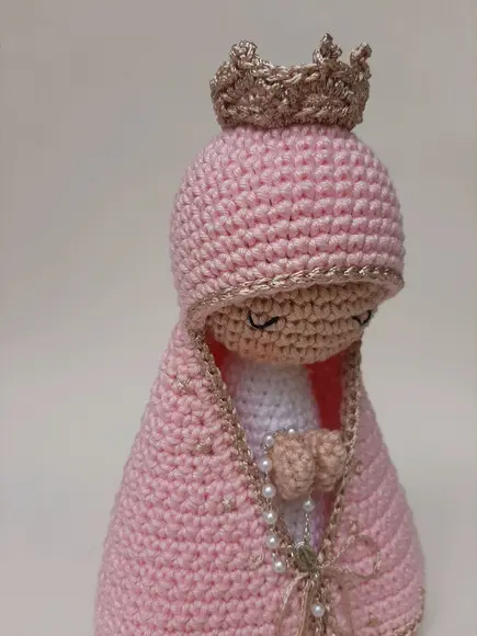 Nossa Senhora Aparecida Rosa em Crochê Amigurumi