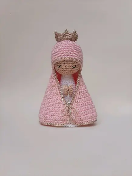 Nossa Senhora Aparecida Rosa em Crochê Amigurumi