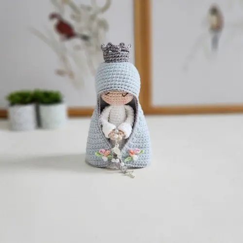 Nossa Senhora de Crochê Amigurumi Santinha