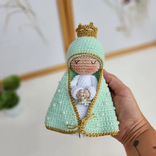 Nossa Senhora de Crochê Amigurumi Santinha
