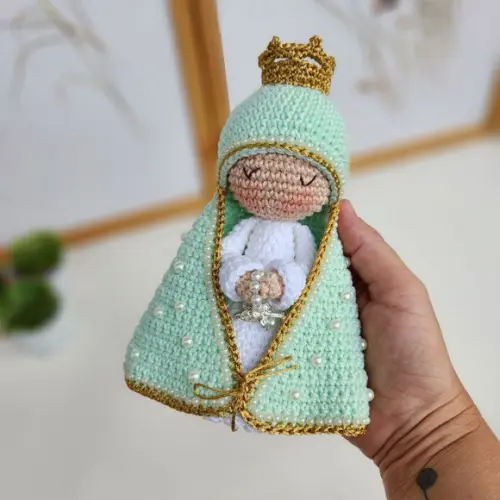 Nossa Senhora de Crochê Amigurumi Santinha