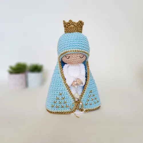 Nossa Senhora de Crochê Amigurumi Santinha