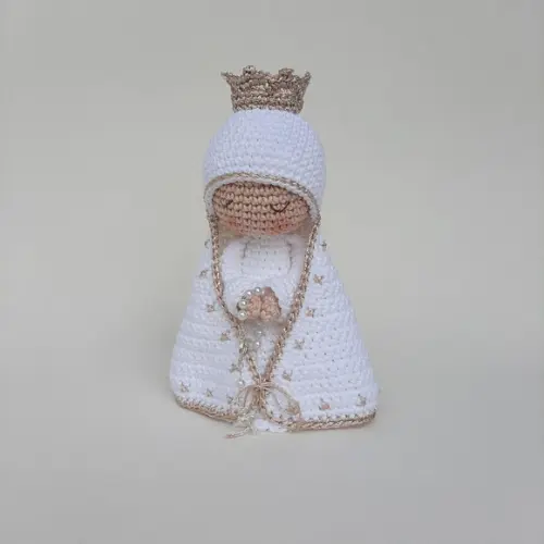 Nossa Senhora de Crochê Amigurumi Santinha