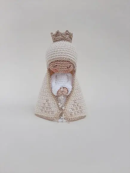 Nossa Senhora de Crochê Amigurumi Santinha