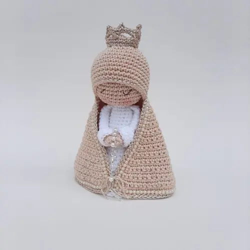 Nossa Senhora de Crochê Amigurumi Santinha