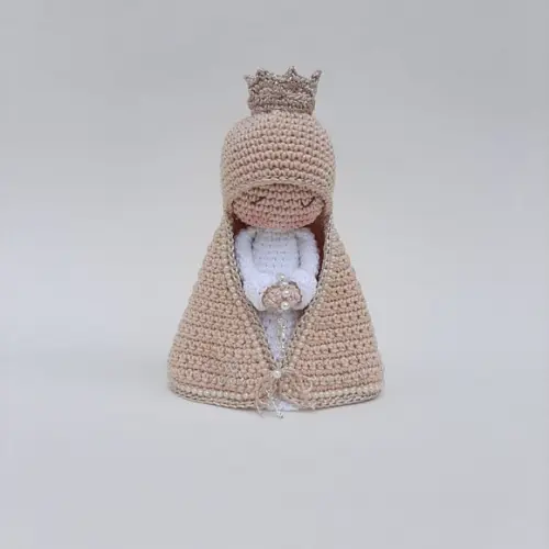 Nossa Senhora de Crochê Amigurumi Santinha