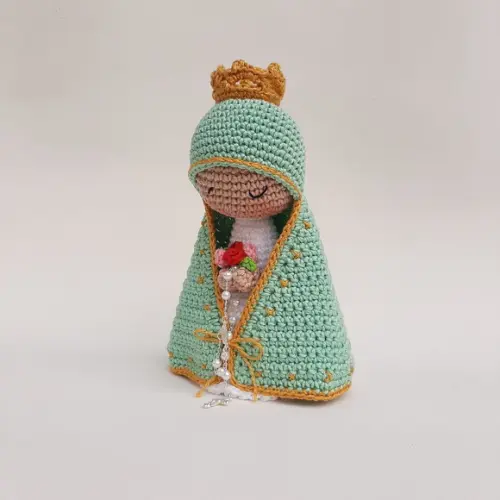 Nossa Senhora de Crochê Amigurumi Santinha