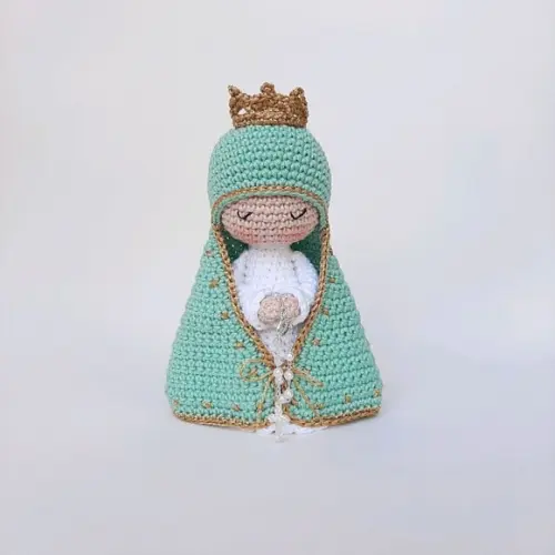 Nossa Senhora de Crochê Amigurumi Santinha