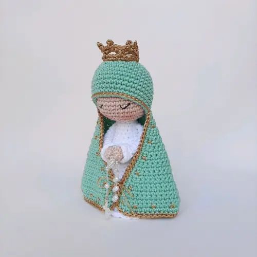 Nossa Senhora de Crochê Amigurumi Santinha
