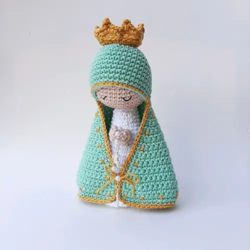 Nossa Senhora de Crochê Amigurumi Santinha