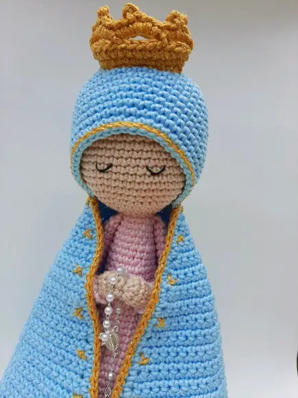 Nossa Senhora de Crochê Amigurumi Santinha