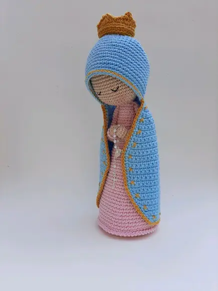 Nossa Senhora de Crochê Amigurumi Santinha