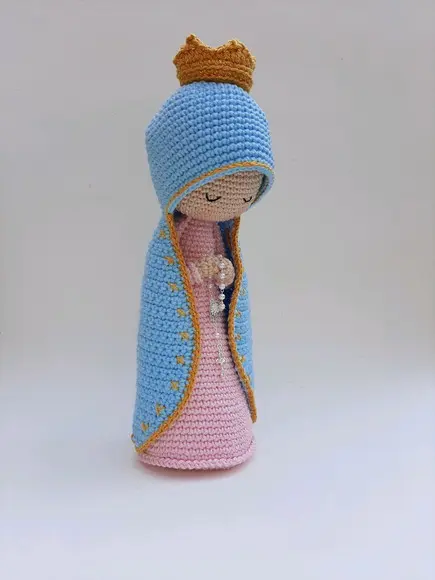 Nossa Senhora de Crochê Amigurumi Santinha
