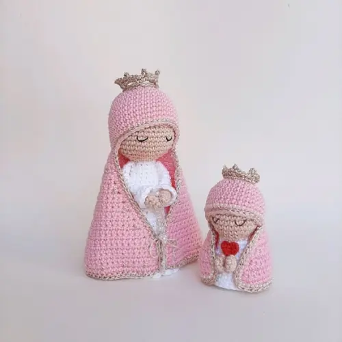 Nossa Senhora e Mini santinha de Crochê Amigurumi