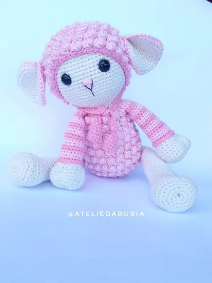 Ovelhinha Amigurumi de crochê