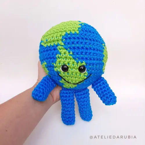 Planeta Terra de Crochê Amigurumi