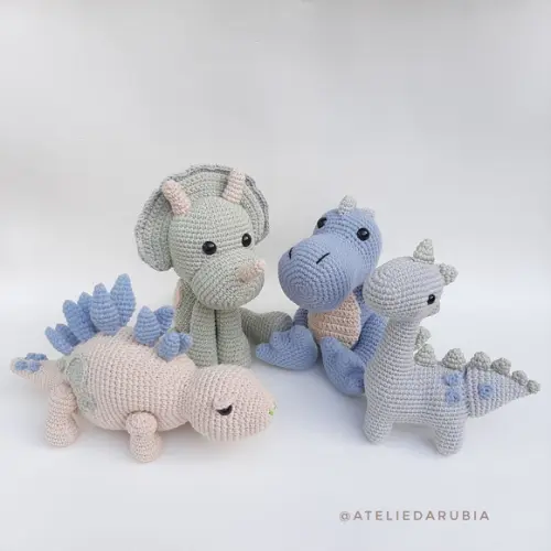 Quarteto Dinossauros de Crochê Amigurumi