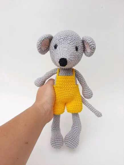 Ratinho Amigurumi de crochê