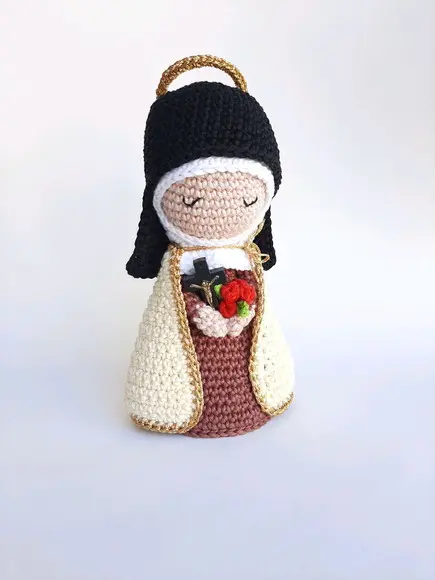 Santa Terezinha Crochê Amigurumi