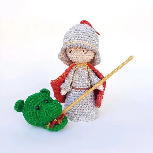 São Jorge de Crochê Amigurumi Santinho