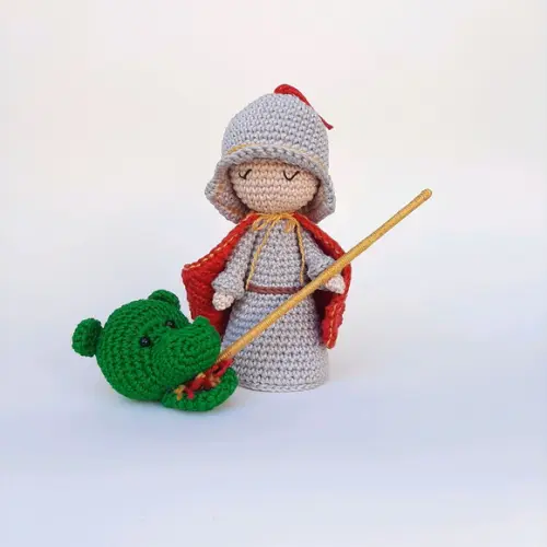 São Jorge de Crochê Amigurumi Santinho