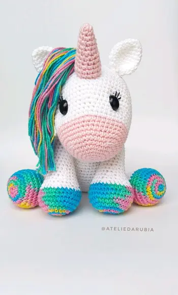 Unicórnio Amigurumi crochê