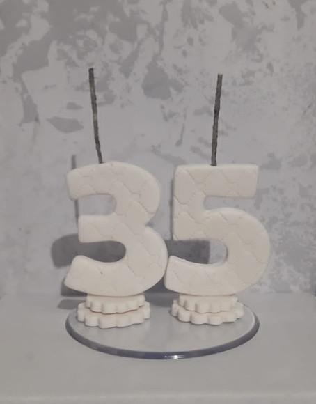 Vela Aniversário em Biscuit