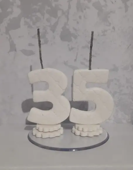 Vela Aniversário em Biscuit