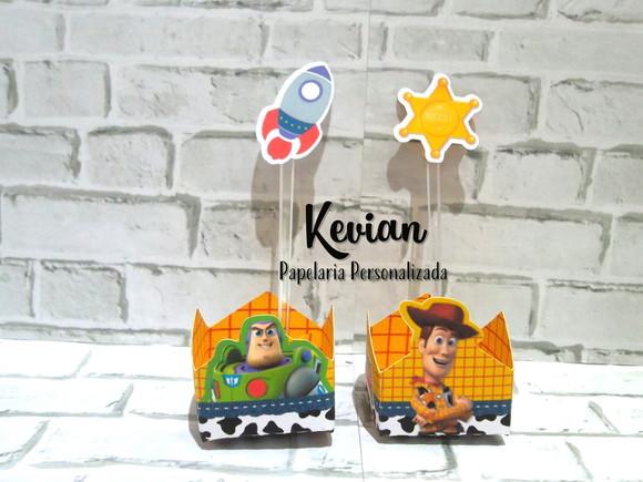 50 Forminha + 25 Topper Docinho Toy Story