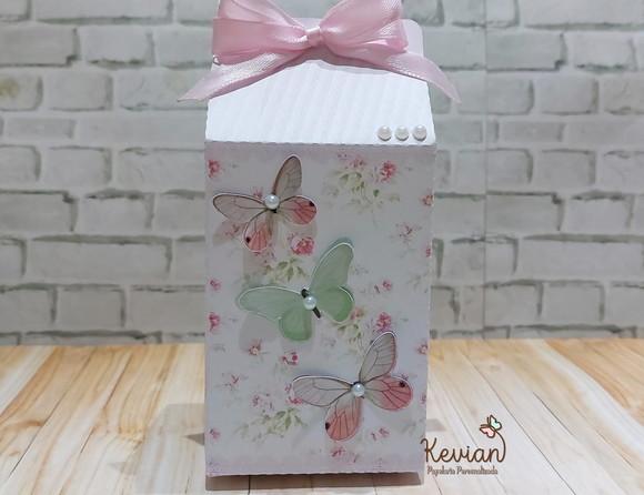 Caixa Milk Borboletas Rosa e Verde