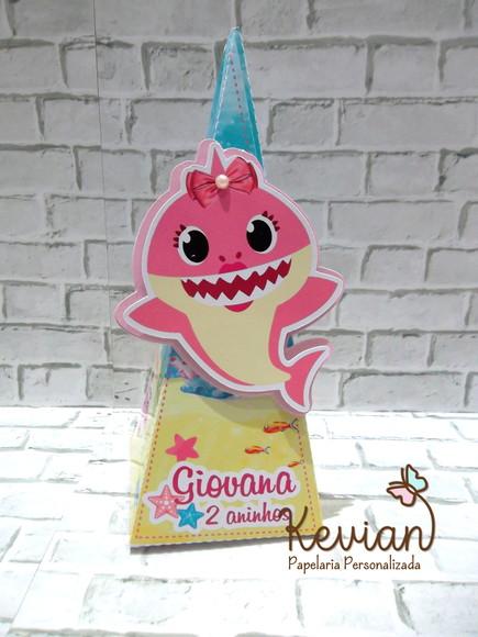 Caixa Pirâmide Baby Shark Rosa