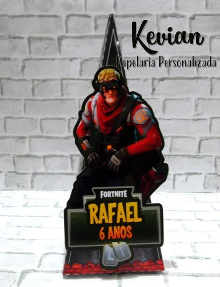 Caixa Piramide Fortnite