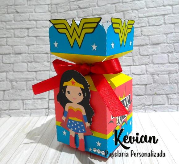 Caixa Meia Bala Mulher Maravilha