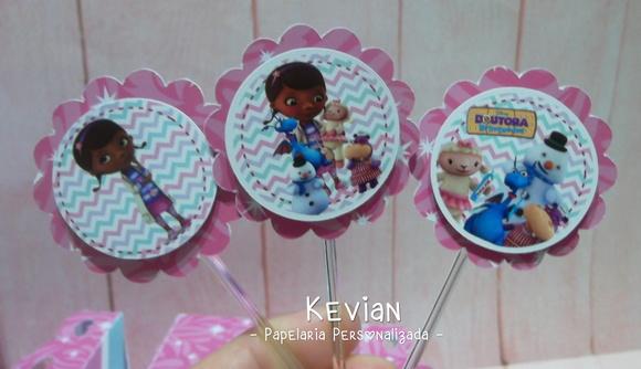 25 Topper Docinho Doutora Brinquedos