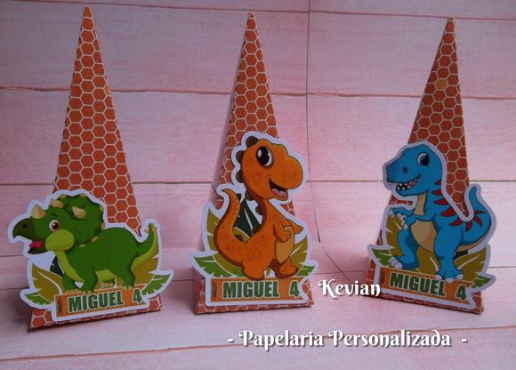 Caixa Piramide Dinossauro P