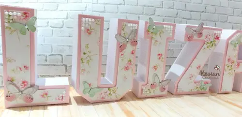 Letra 3d Borboleta Rosa e Verde