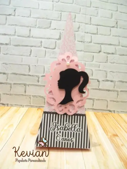 Caixa Piramide Barbie Paris