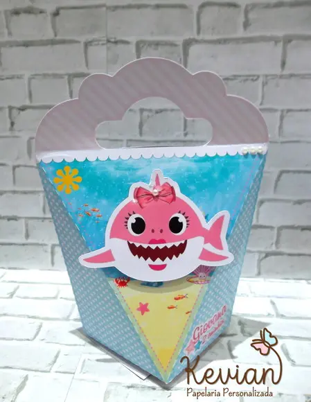 Caixa Triangulove Baby Shark Rosa