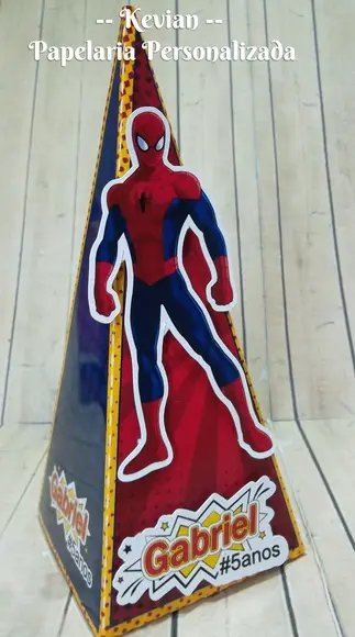 Caixa Pirâmide Homem Aranha