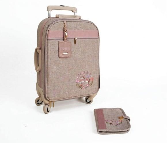 Kit Maternidade Personalizado com Mala de Rodinhas