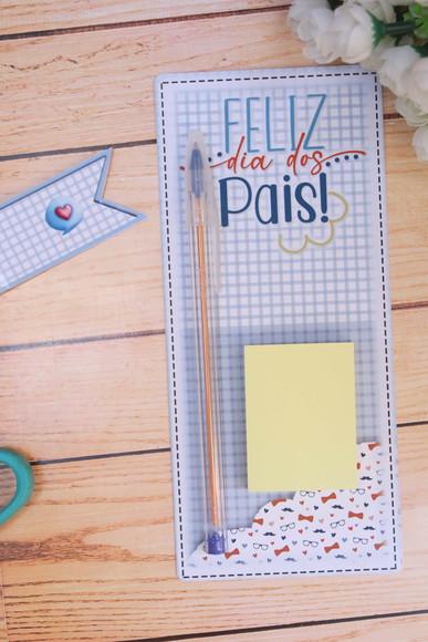 Card com Caneta e Post It Mimo Dia dos Pais