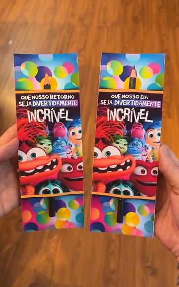 Cartão Personalizado com Lápis Divertidamente