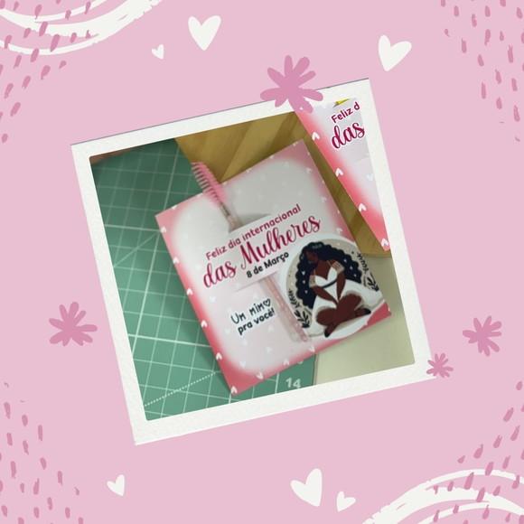 Card Personalizado com Escovinha para Cílios Dia das Mães