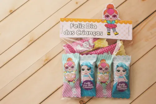 Lapela com Balas Personalizadas Boneca Lol
