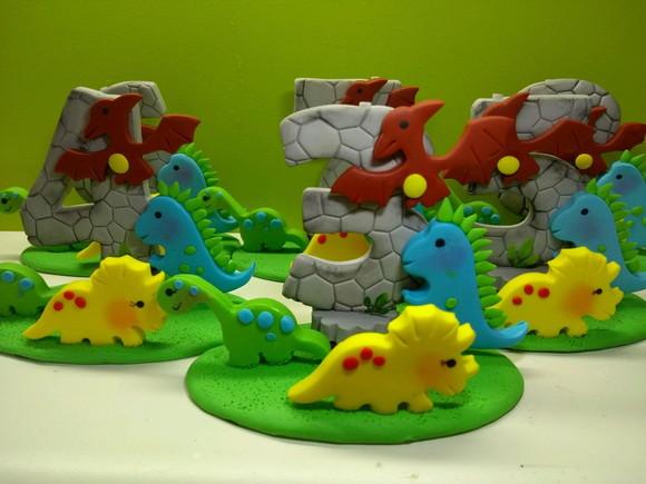Topo de bolo dinossauros