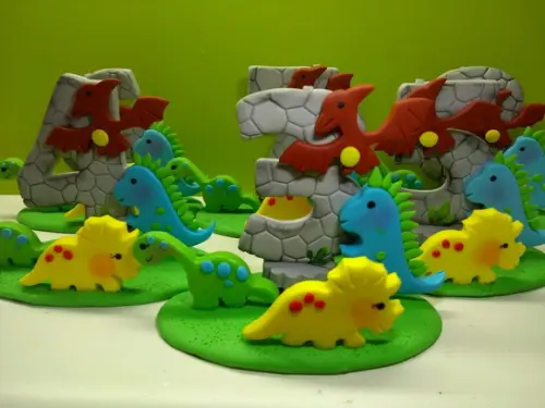 Topo de bolo dinossauros