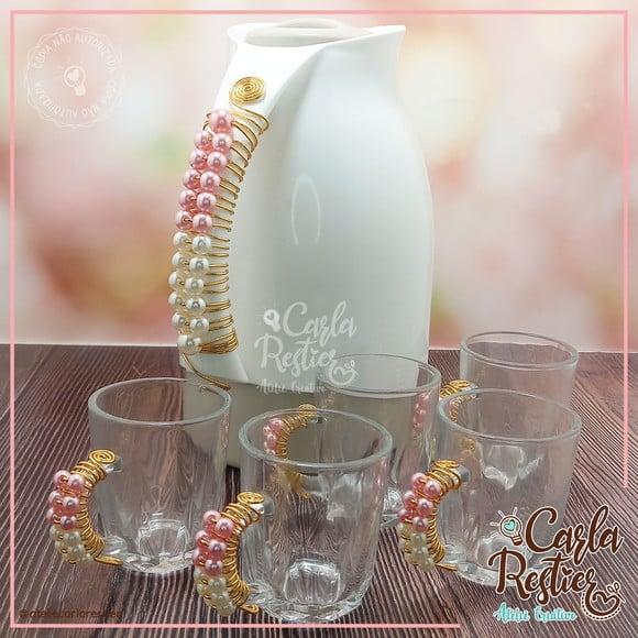 Conjunto Garrafa térmica e 5 xícaras