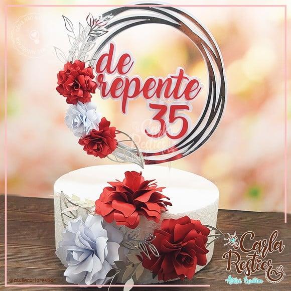 Topo Bolo Floral Vermelho, Branco e Prata