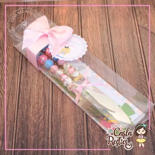 Kit Garfo e Faca Bordados Alice no País das Maravilhas