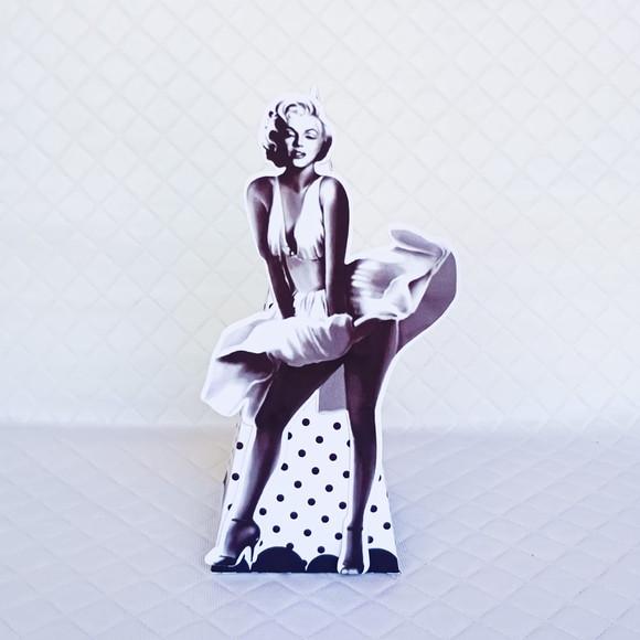 Caixa Cone/pirâmide Marilyn Monroe- Anos 60 = 20 Peças